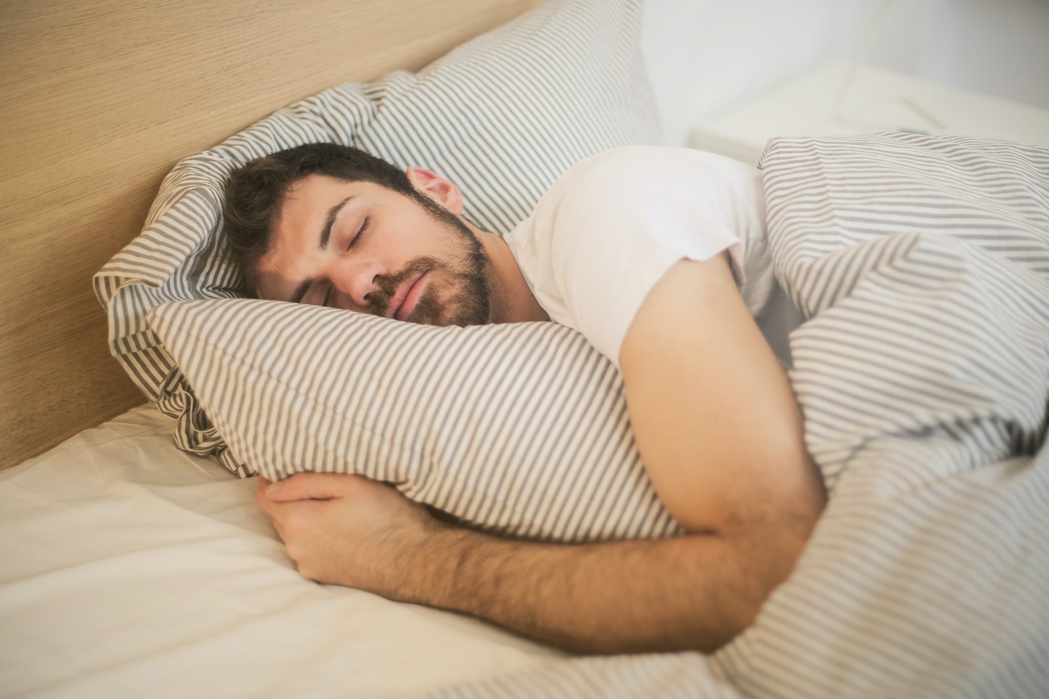 Como dormir mejor siguiendo consejos naturales